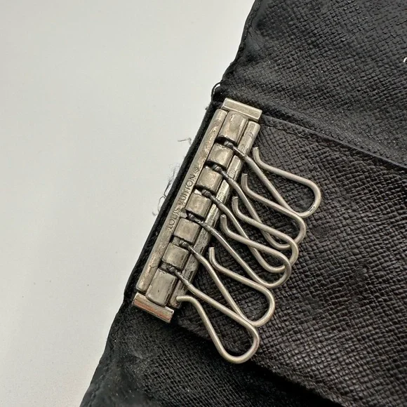 Louis Vuitton compact key and Card holder